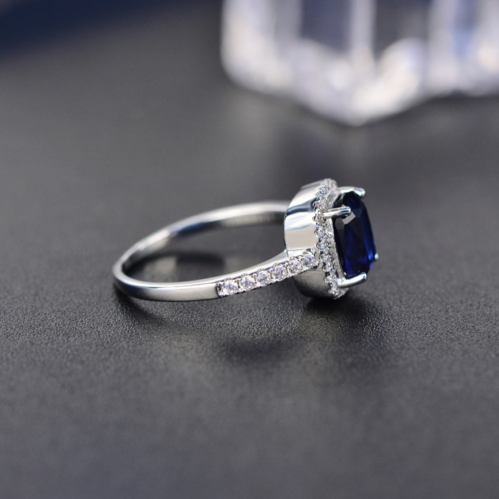925 Silver Princess Cut Blue Sapphire Ring - Picture 2 of 3